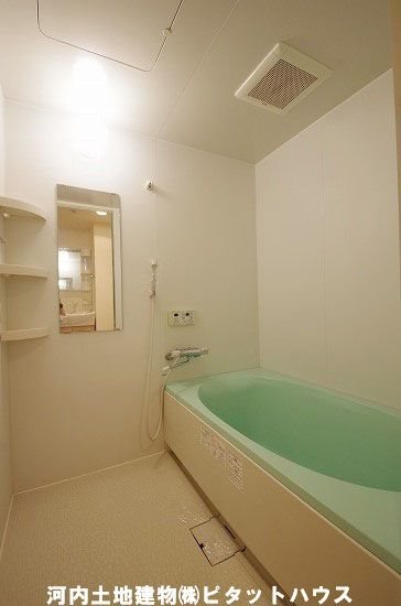 バス・シャワールーム　風呂※反転間取り