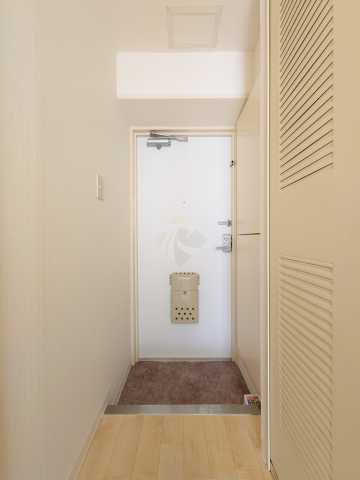 玄関　ルイシャトレ恵比寿