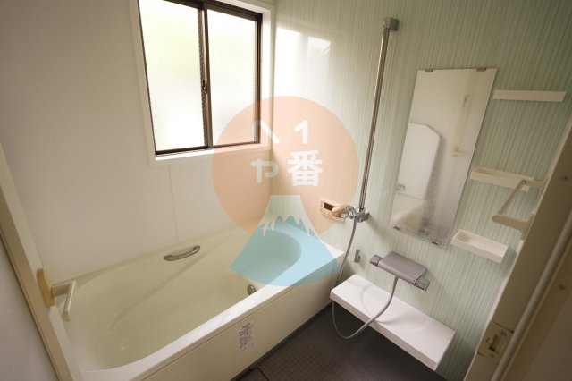 バス・シャワールーム　日々の暮らしに欠かせないお風呂です