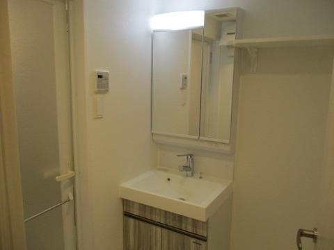 洗面設備　洗髪洗面化粧台