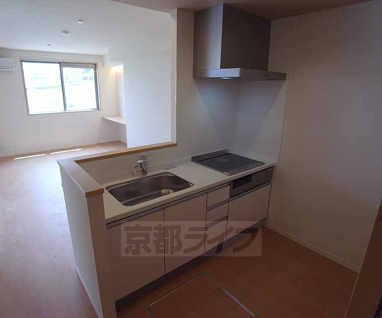 キッチン　広々としたＩＨのカウンターキッチンです！