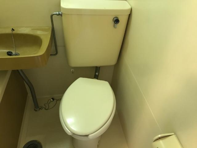 トイレ　トイレ