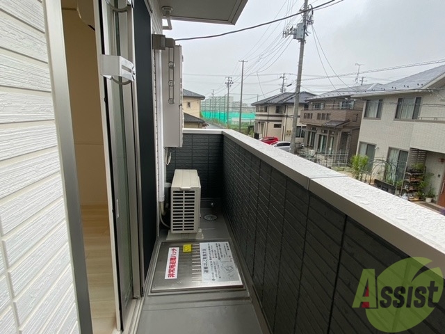 バルコニー　バルコニーはこちらです、外干しできますね