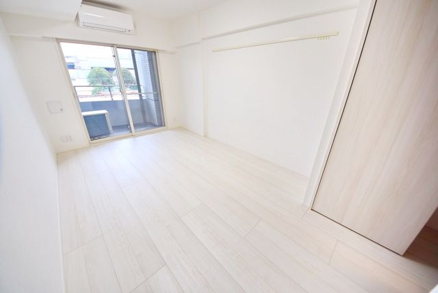 居室・リビング　同施工