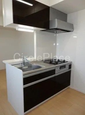 キッチン　カンターキッチン！３口ガスシステムキッチン！