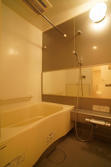 バス・シャワールーム　バス※別部屋参考写真