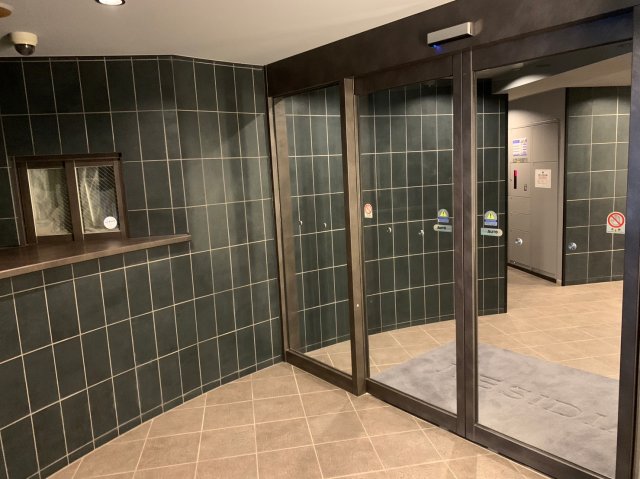 エントランス　エントランス