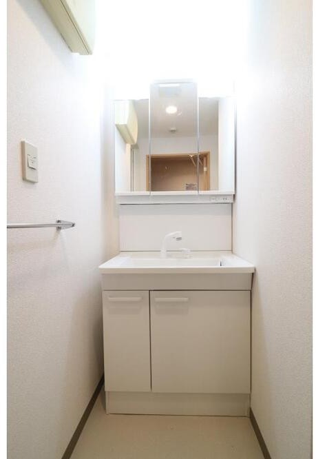 洗面設備　身支度に便利な洗面台♪