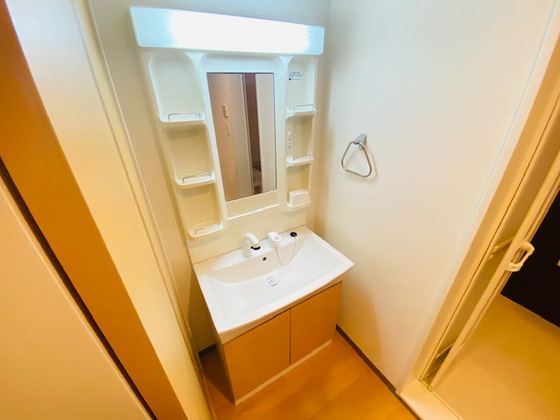 洗面設備　※別部屋の写真です