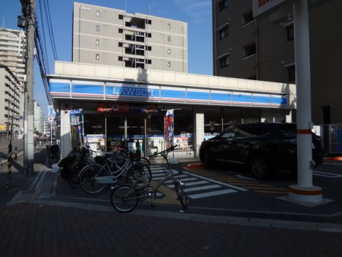 コンビニ　ローソン 阪急三国駅前店（コンビニ）まで80m