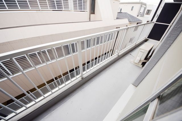 バルコニー　広々バルコニー