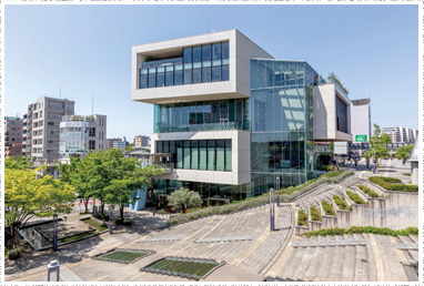 ショッピングセンター　Yotsubako（ショッピングセンター）まで324m