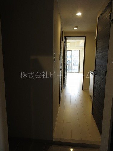 玄関　※別号室参考写真