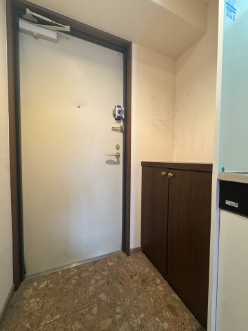 玄関　アスリート新大阪II　玄関