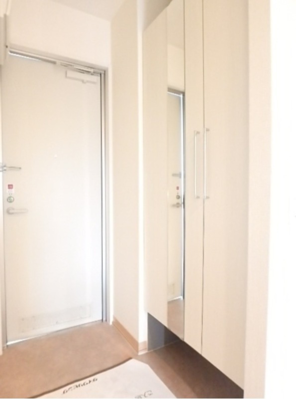 玄関　図面と現状に相違がある場合には現状を優先