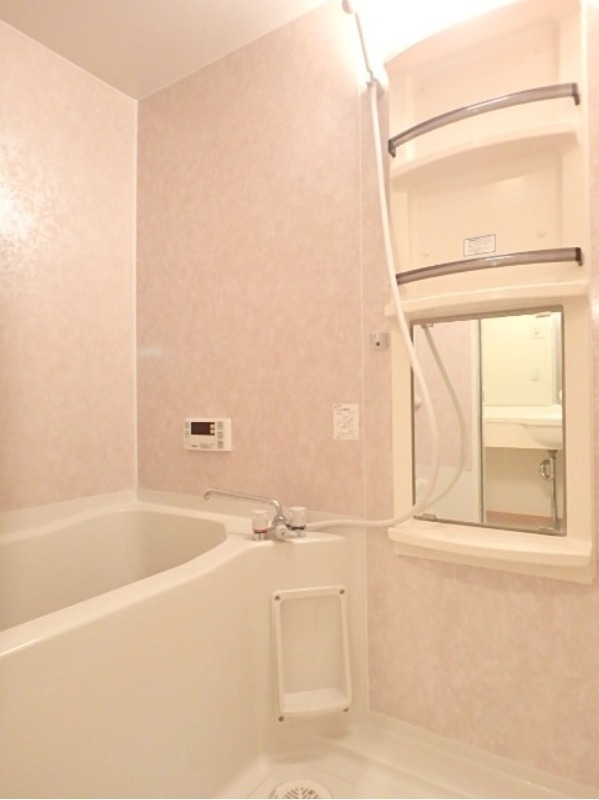 バス・シャワールーム　図面と現状に相違がある場合には現状を優先