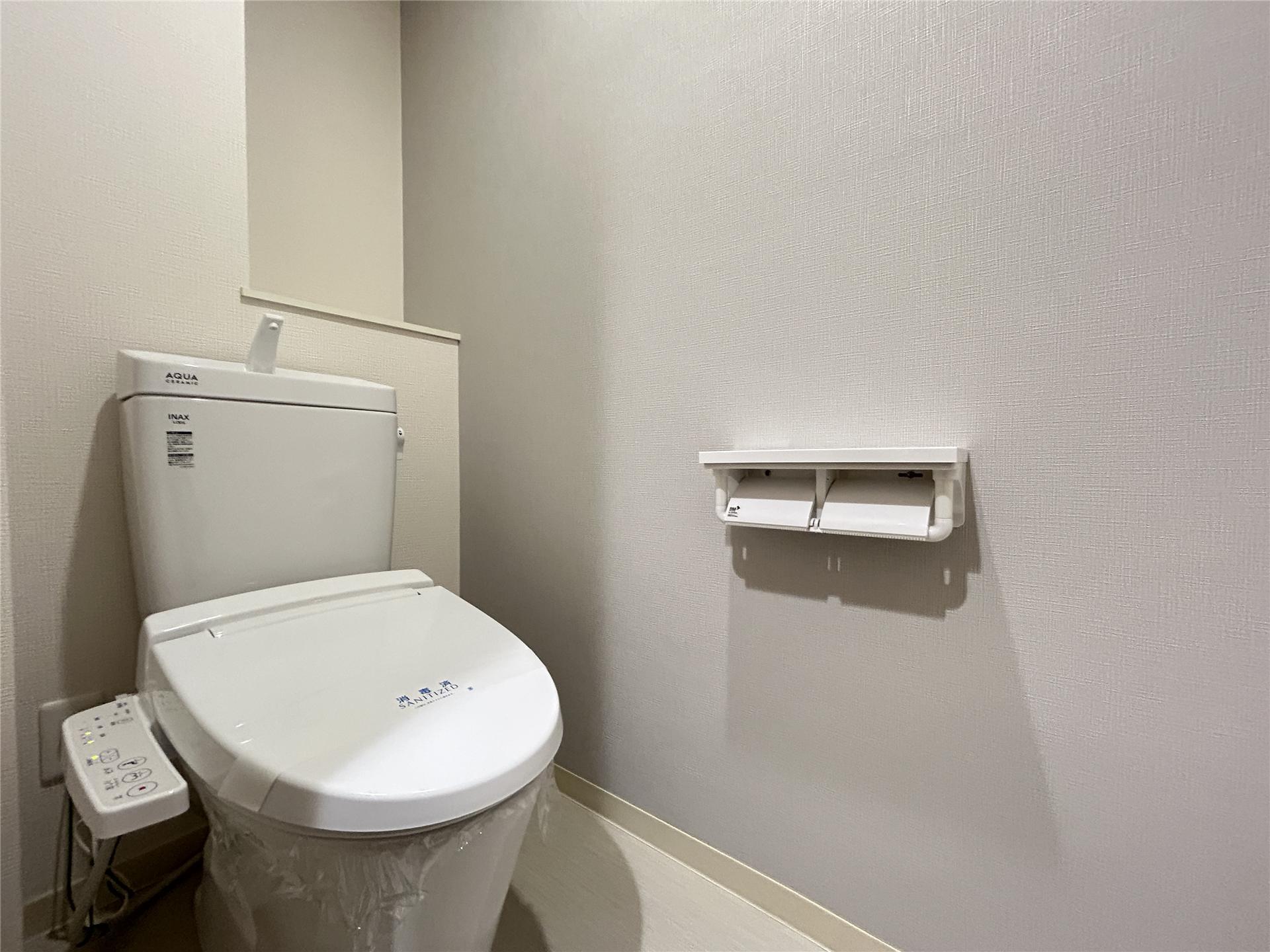 トイレ　温水洗浄便座付きのトイレです