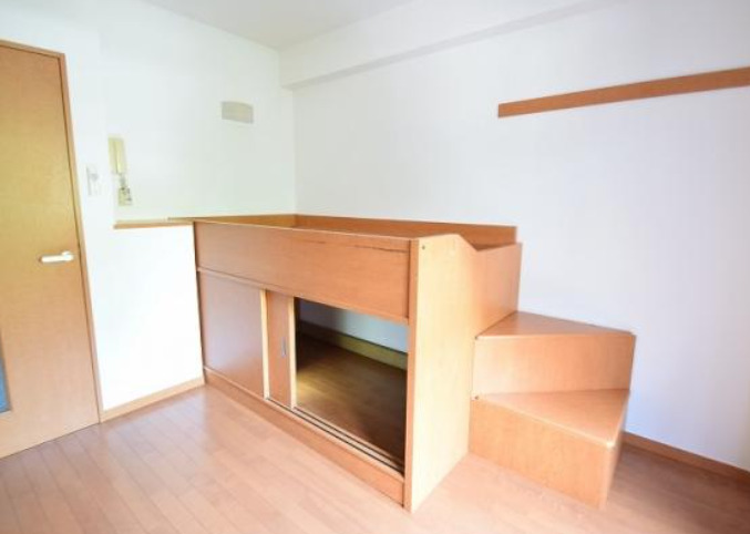 居室・リビング　※別部屋の参考写真です。