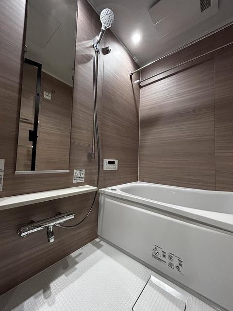 バス・シャワールーム　※写真は同タイプ住戸です。