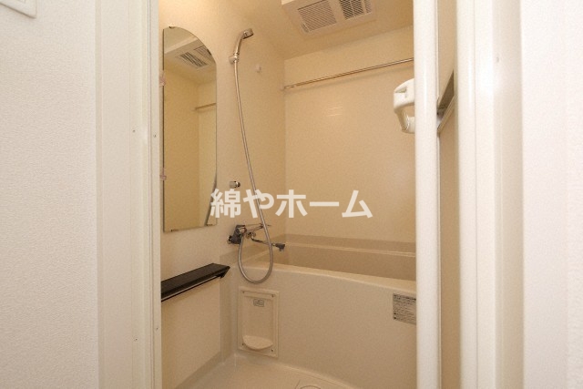 バス・シャワールーム　きれいなシャワールームです