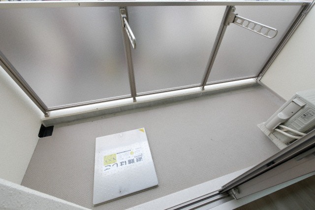 バルコニー　陽当たり良好なバルコニーです