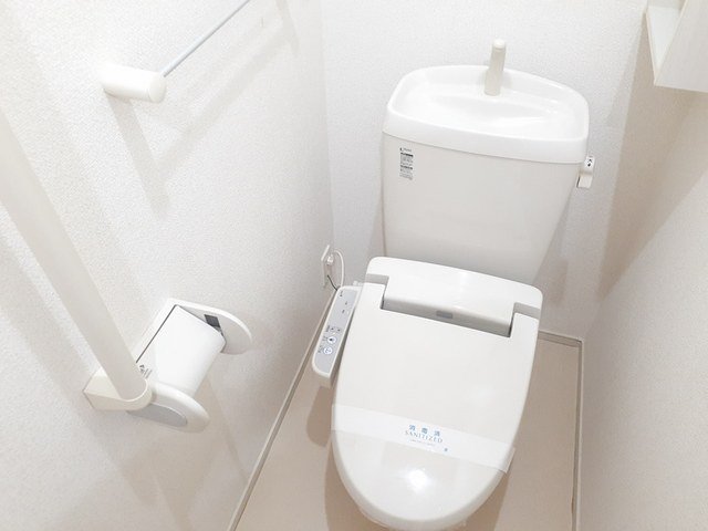 トイレ　落ち着いたトイレです