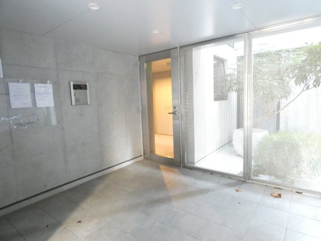 エントランス　エントランス