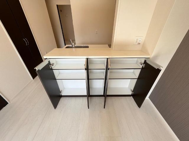 収納　カウンター下収納