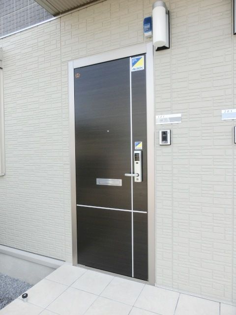 セキュリティ　安心のＴＶモニターホン完備。