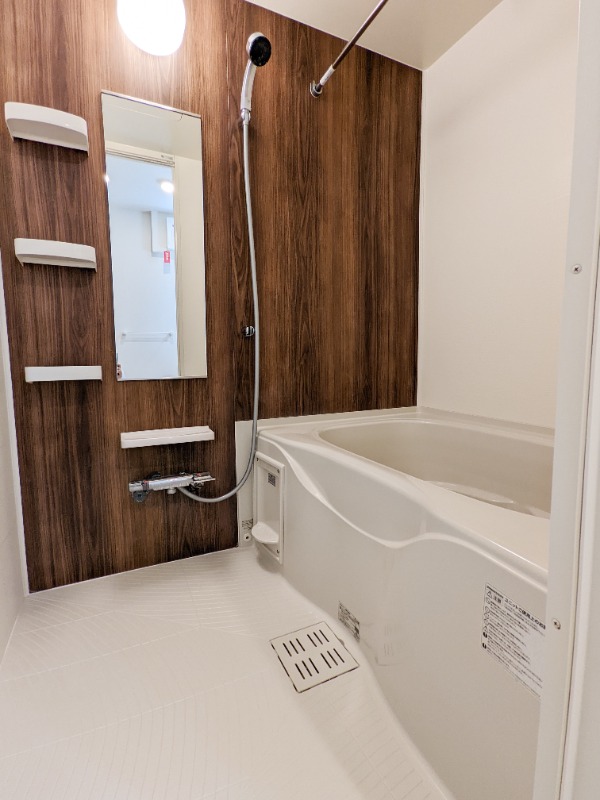 バス・シャワールーム　図面と現状に相違がある場合には現状を優先