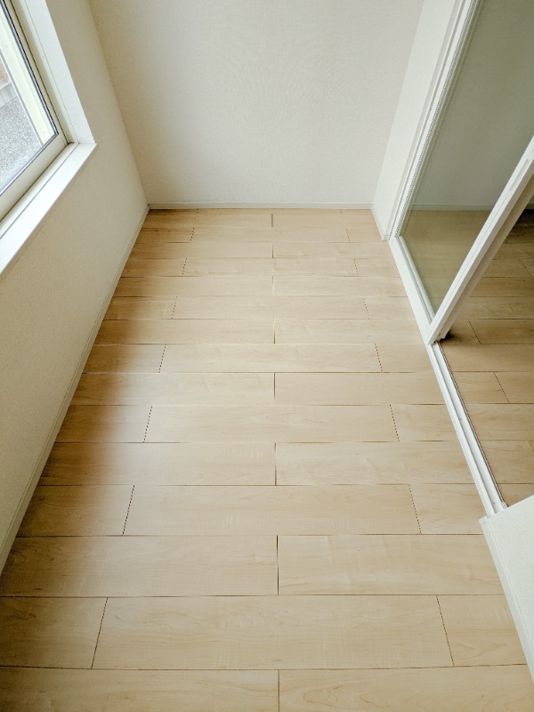 バルコニー　図面と現状に相違がある場合には現状を優先