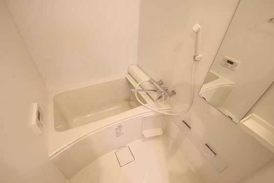 バス・シャワールーム　※別号室の写真です