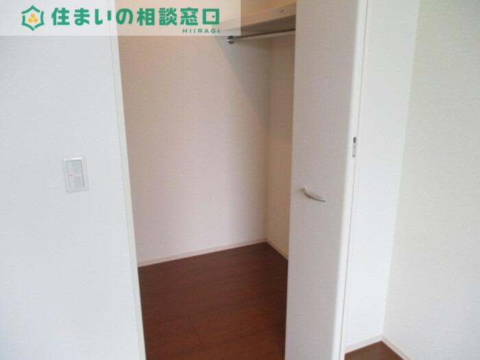 収納　同型