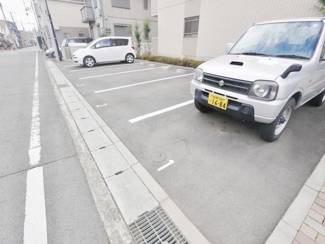 駐車場　★お問い合わせはタウンハウジング橋本店まで★