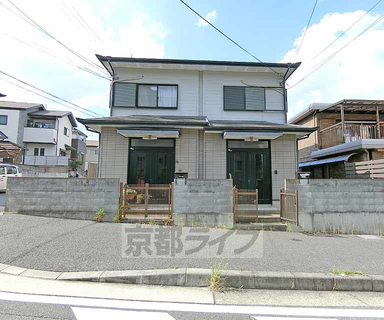 その他　前の道路です