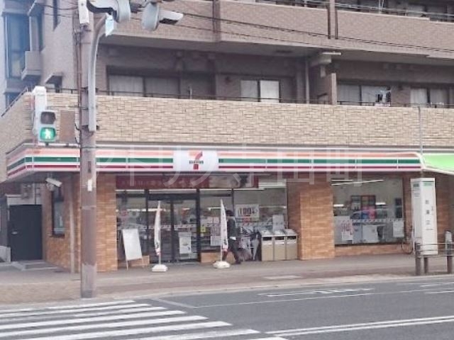 コンビニ　セブンイレブン大阪深江北2丁目店（コンビニ）まで81m