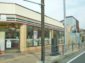 コンビニ　セブンイレブン 横浜大口通店（コンビニ）まで439m