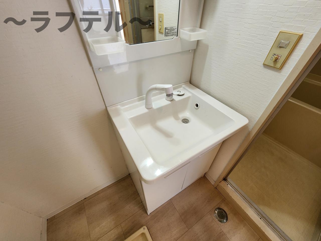 洗面設備　別部屋イメージ写真