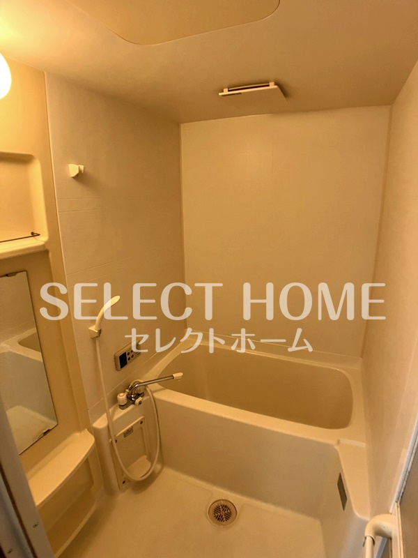 バス・シャワールーム　落ち着いた空間のお風呂です
