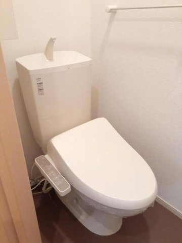 トイレ　トイレもきれいです