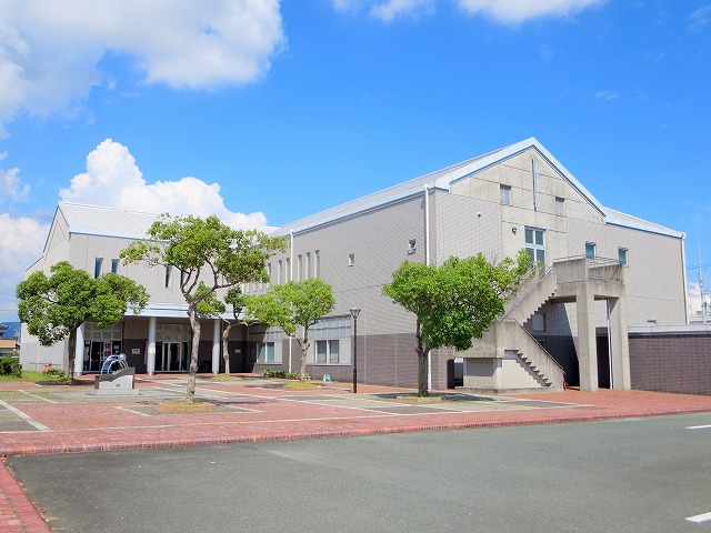 その他　湖西市役所教育委員会図書館中央図書館（その他）まで631m