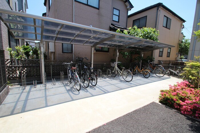 駐車場　駐輪場です