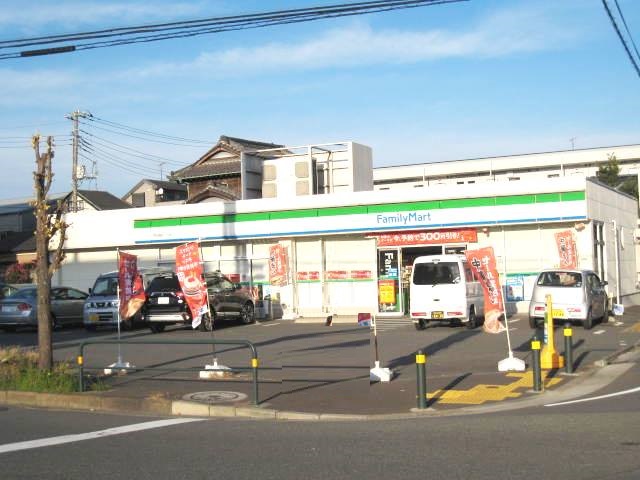 コンビニ　ファミリーマート 南花畑四丁目店（コンビニ）まで367m