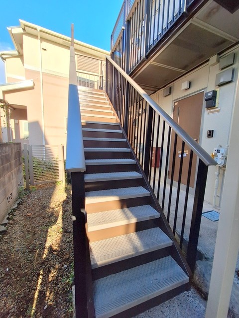 その他共有部分　★２階に上がる階段★