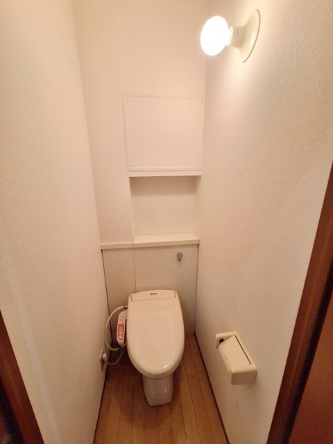 トイレ　★温水洗浄便座付きトイレ★