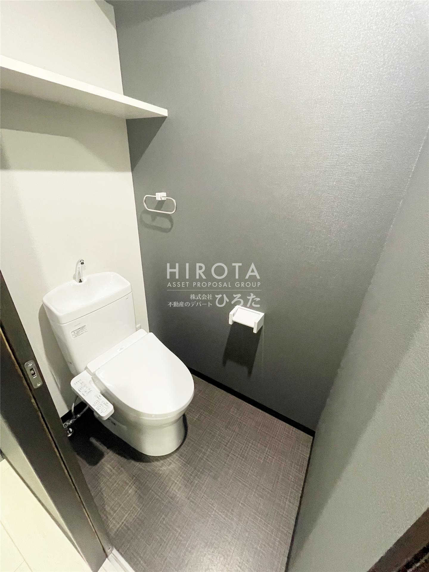 トイレ　※同仕様写真※