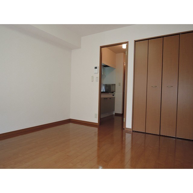 その他部屋・スペース　フローリング仕様のお部屋です。