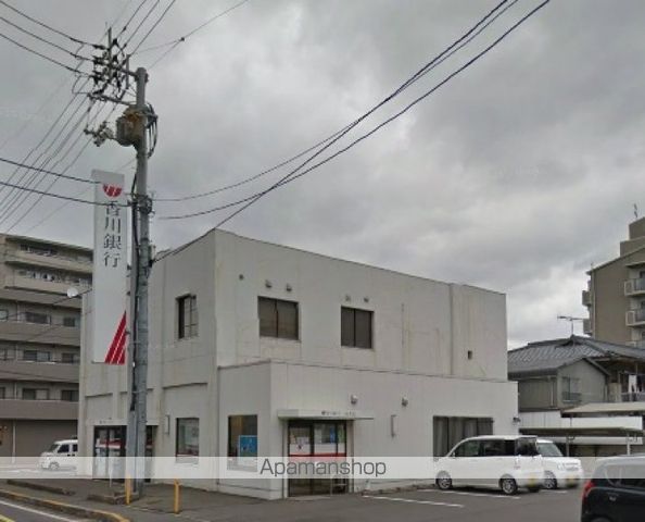 銀行　香川銀行　三条支店（銀行）まで1058m