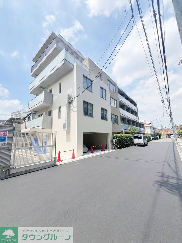 駐車場　外観