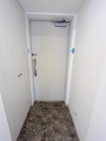 玄関　レシオイシワラ